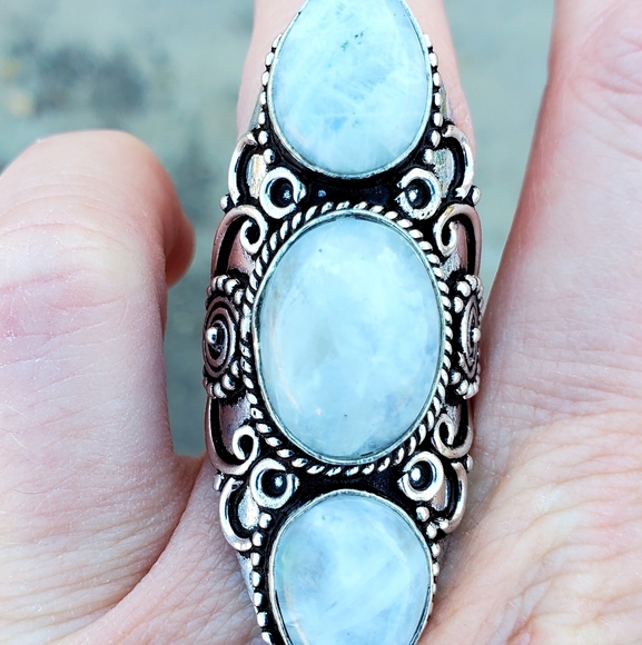 New Rainbow Moonstone 925 Silver Statement Ring. - Picture 5 of 15